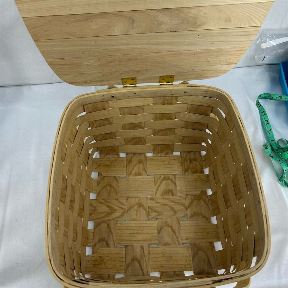 Vintage Basketville Picnic Basket with Apple Design & Pie Shelf VGUC - Picture 14 of 16